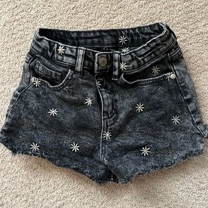 Girls denim cut off shorts size 6/6x